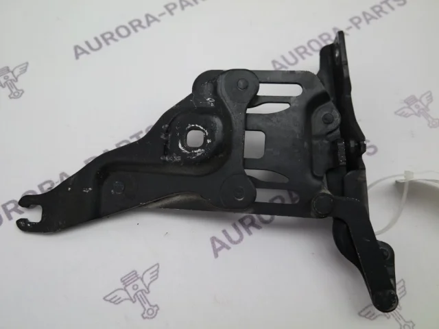 Петля капота правая для BMW X5 Е70 2006-2013 на фотографиях