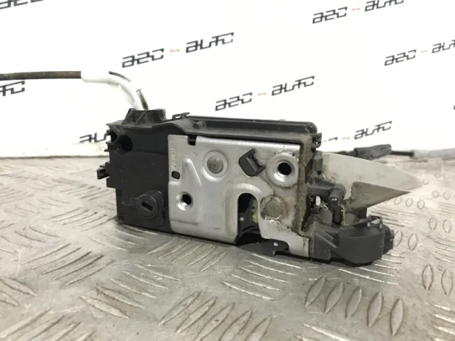 Двери для Citroen C4 Хэтчбек 2010-2016 на фотографиях