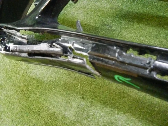 Бампер передний для Mercedes-Benz S class W223 2021+ на фотографиях