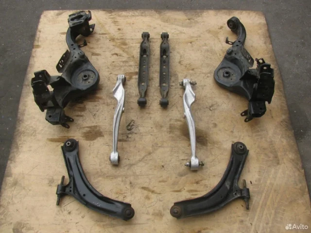 Рычаг передний левый нижний для Nissan Qashqai J10 2006-2013 на фотографиях