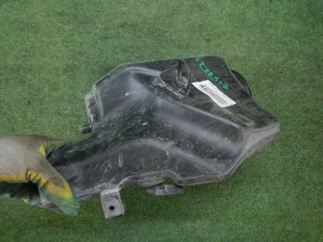 Бачок омывателя для Mercedes-Benz S class W222 2013-2017 на фотографиях