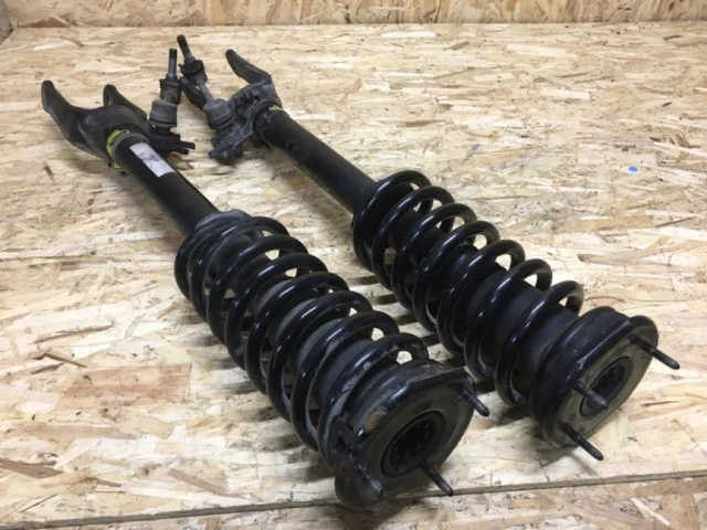 Амортизатор кабины горизонтальный передний правый для Mercedes-Benz M class W164 2005-2011 на фотографиях