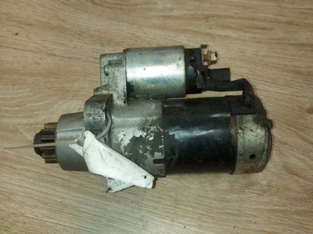 Стартер для Nissan Teana J31 2003-2007 на фотографиях