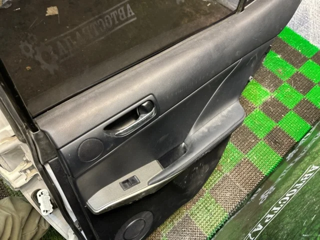 Двери для Lexus IS Седан AVE30-AEXLH 2013-2015 на фотографиях