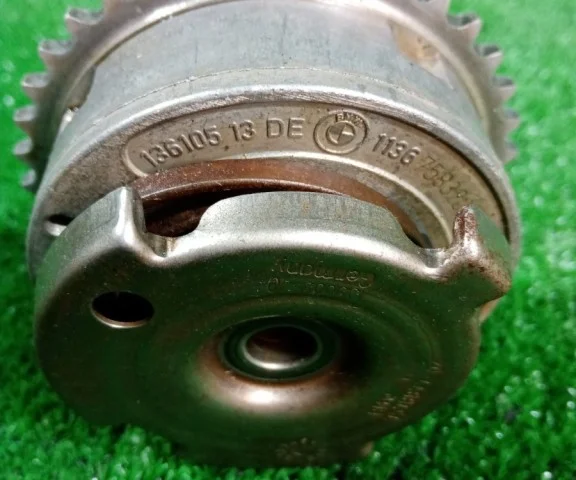 Регулятор фаз газораспределения для BMW X5 Е70 2006-2013 на фотографиях