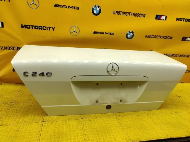 Двери для Mercedes-Benz C class W202 1993-2001 на фотографиях