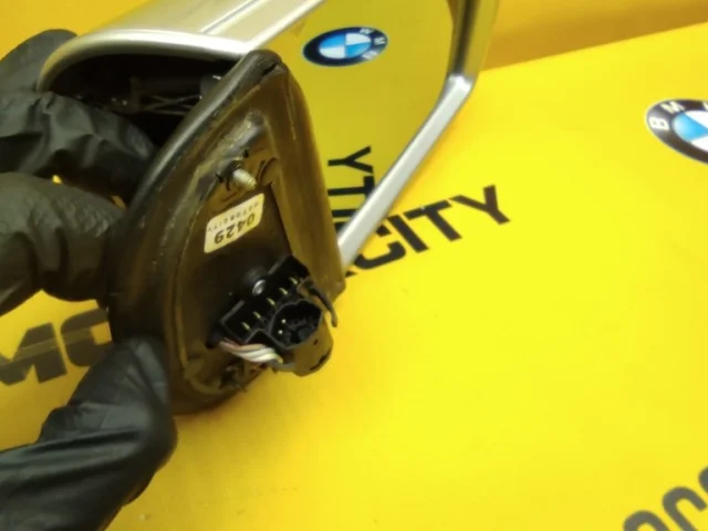 Стекла и зеркала для Mercedes-Benz C class W202 1993-2001 на фотографиях