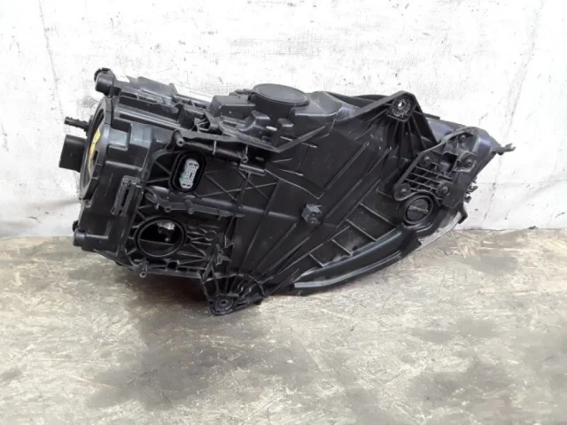 Фары для Porsche Macan 95B 2014-2023 на фотографиях