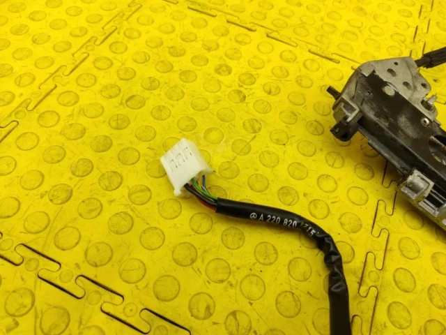 Мотор стеклоподъемника передний левый для Mercedes-Benz S class W220 1998-2005 на фотографиях