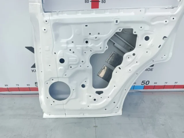 Двери для Toyota Land Cruiser J300 2021+ на фотографиях