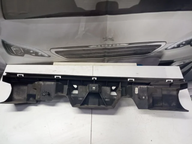 Усилитель заднего бампера для Citroen C4 Хэтчбек 3dr 2004-2011 на фотографиях