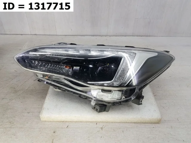 Фара ксенон левая для Subaru XV GT/G24 2017+ на фотографиях