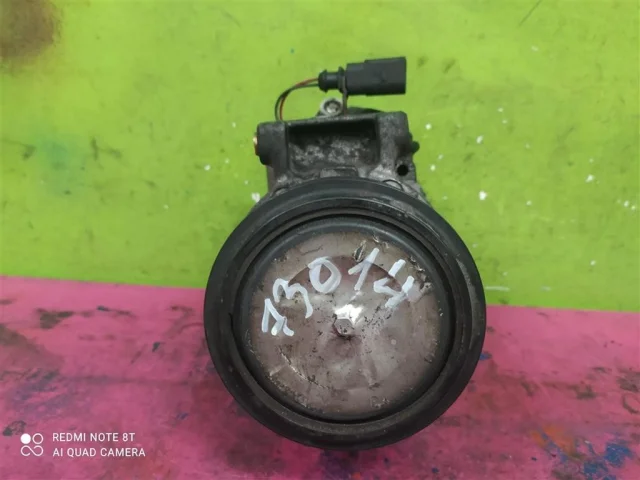 Компрессор кондиционера для Audi A4 B7 Avant 2004-2008 на фотографиях