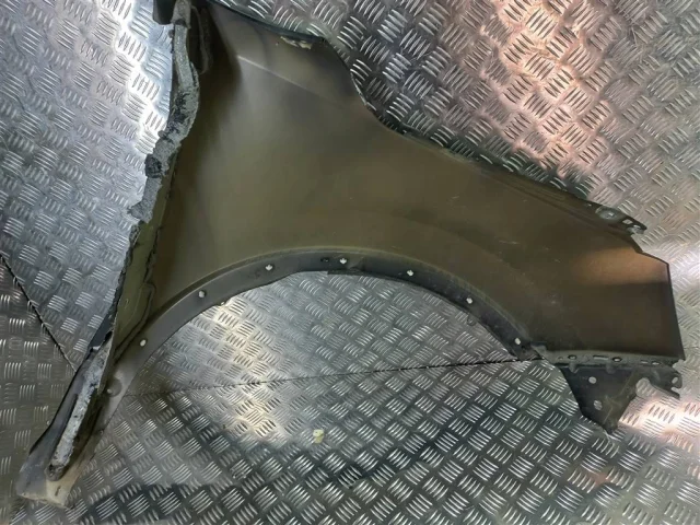 Крыло левое для Ford Explorer U502 rest 2014-2019 на фотографиях