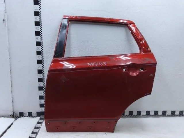 Дверь задняя левая для Suzuki SX4 2013-2016 на фотографиях