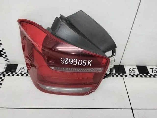 Фонарь внешний левый для BMW 1er Ф20 rest.1 2015-2020 на фотографиях