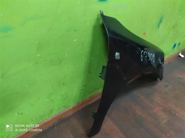 Крыло правое для Skoda Fabia 5J Estate 2007-2015 на фотографиях