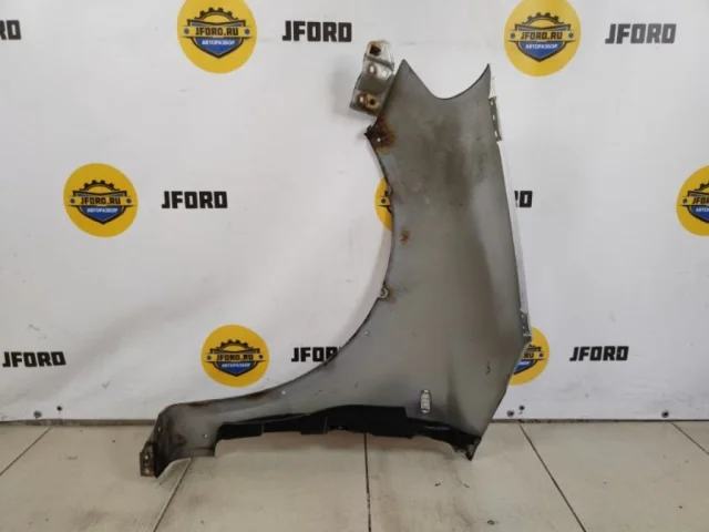 Крыло правое для Suzuki SX4 2006-2009 на фотографиях