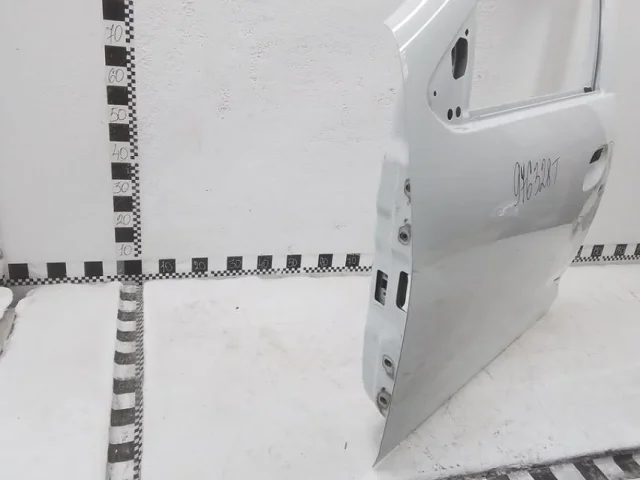 Дверь передняя левая для Renault Duster HM 2020+ на фотографиях