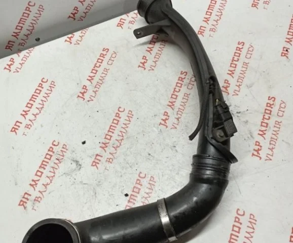 Патрубок интеркулера для Citroen C4 Седан 2010-2016 на фотографиях