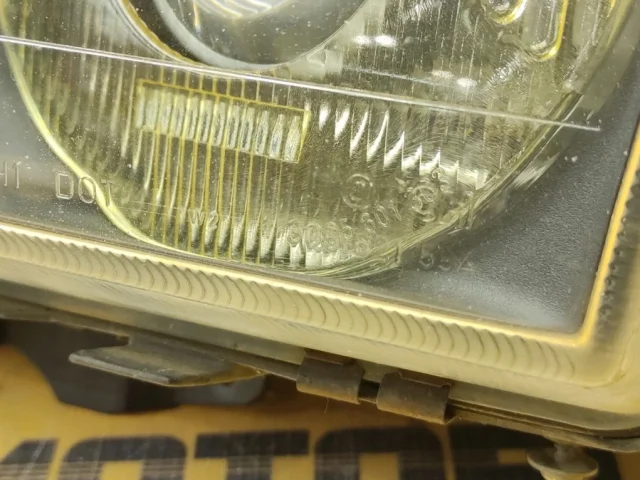 Фара левая для BMW 7er Е38 1994-2001 на фотографиях