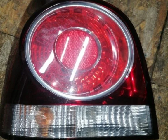 Фонарь левый для Volkswagen Polo IV (9N3) 2005-2009 на фотографиях
