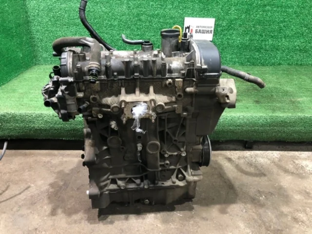 Двигатель для Skoda Octavia A7 Tour на фотографиях