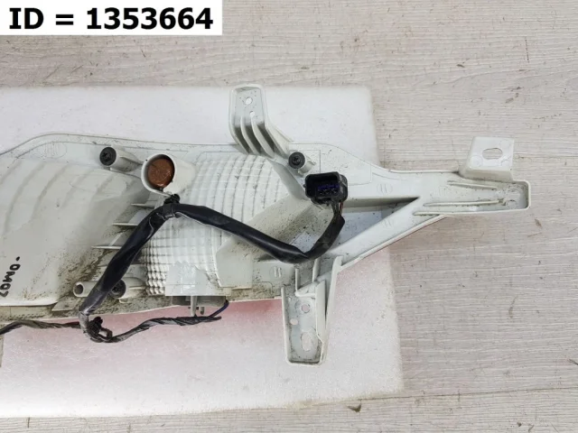 Фонарь правый для Hyundai Tucson NX4 2020+ на фотографиях