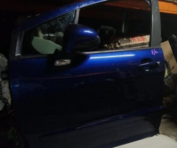 Накладка на дверь передняя левая для Peugeot 308 T7 Хэтчбек 2007-2014 на фотографиях