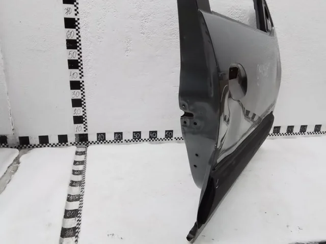 Дверь передняя правая для Renault Duster HM 2020+ на фотографиях
