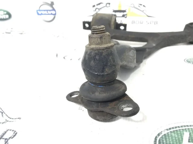 Рычаг передний правый нижний для Volvo XC90 I C 2002-2014 на фотографиях