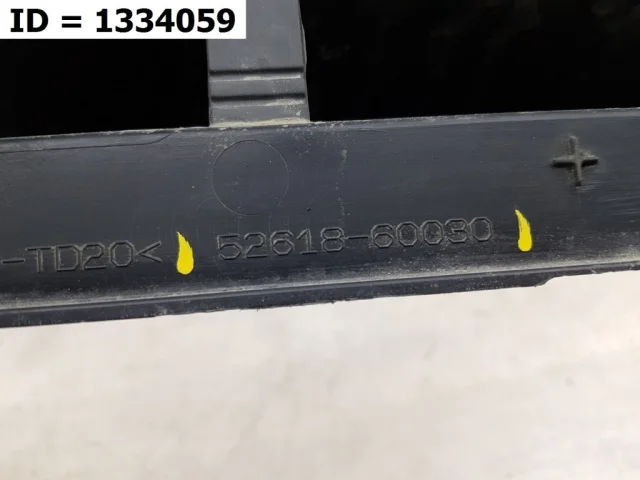 Абсорбер переднего бампера для Toyota Land Cruiser J300 2021+ на фотографиях