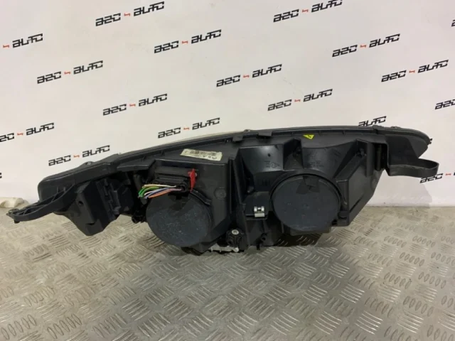 Фара левая для Citroen DS4 2011-2016 на фотографиях