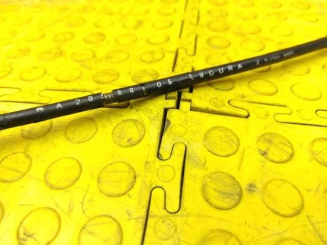 Трос замка капота для Mercedes-Benz C class CL203 2000-2008 на фотографиях