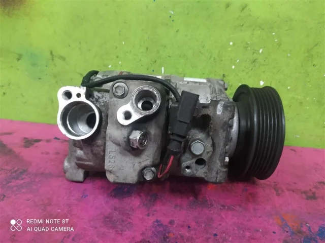 Компрессор кондиционера для Audi A4 B7 Avant 2004-2008 на фотографиях