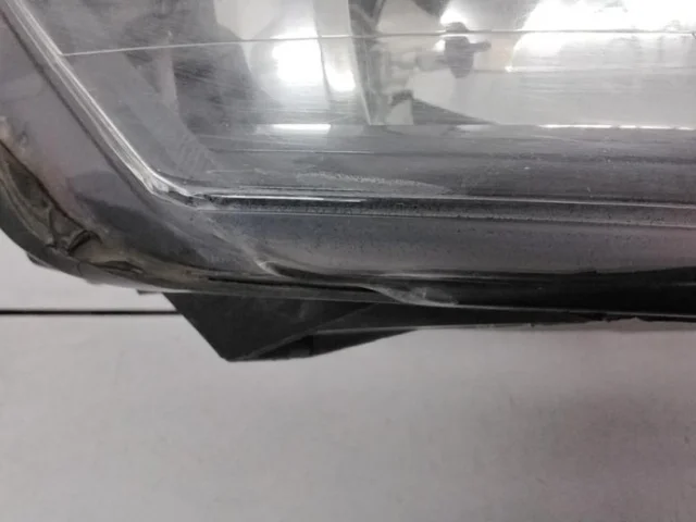 Фара правая для Volkswagen Polo V (6R) 2009-2014 на фотографиях