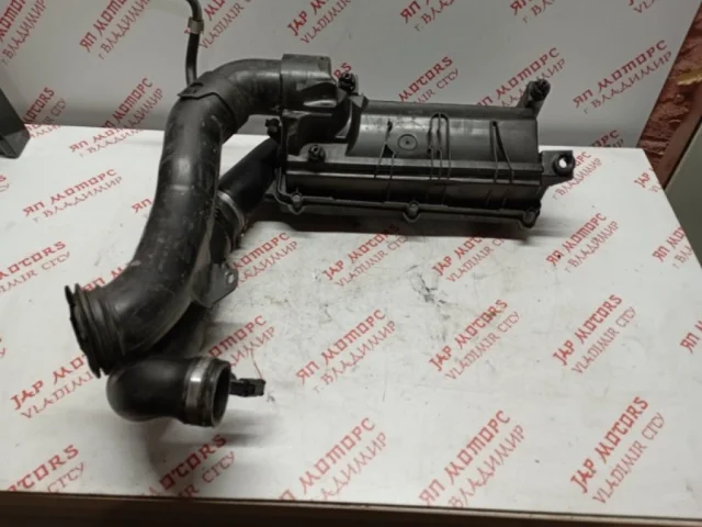 Корпус воздушного фильтра для Citroen C4 Хэтчбек 2010-2016 на фотографиях