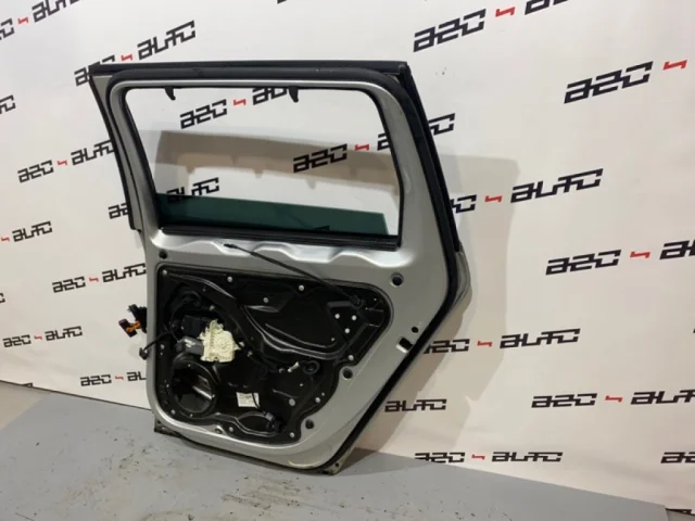 Дверь задняя правая для Volkswagen Passat Variant (B6, Typ 3C) 2004-2010 на фотографиях