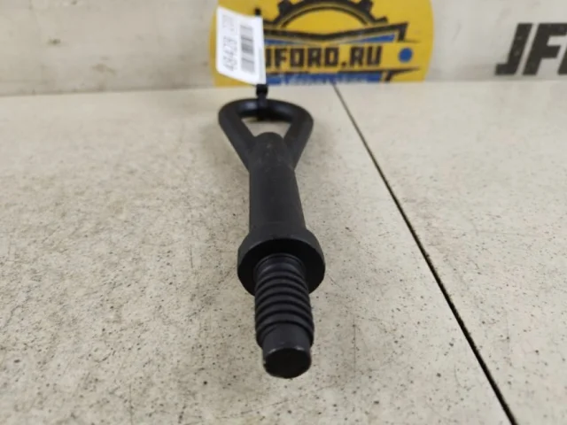 Буксировочный крюк для Ford Galaxy CD340 2006-2015 на фотографиях