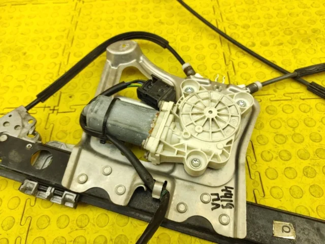 Мотор стеклоподъемника передний левый для Mercedes-Benz S class W220 1998-2005 на фотографиях