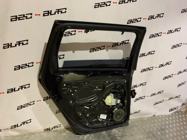 Дверь передняя левая для Volkswagen Passat Variant (B6, Typ 3C) 2004-2010 на фотографиях