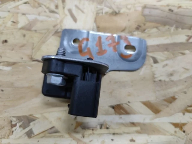 Датчик углового ускорения ESP для Mercedes-Benz GL class X164 2006-2012 на фотографиях