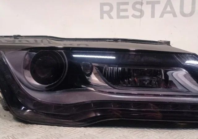Фара ксенон левая для Audi A7 4G 2010-2014 на фотографиях