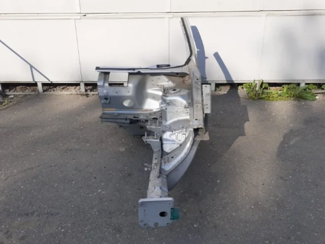 Четверть кузова передняя правая для Volvo XC60 Y20 2008-2017 на фотографиях