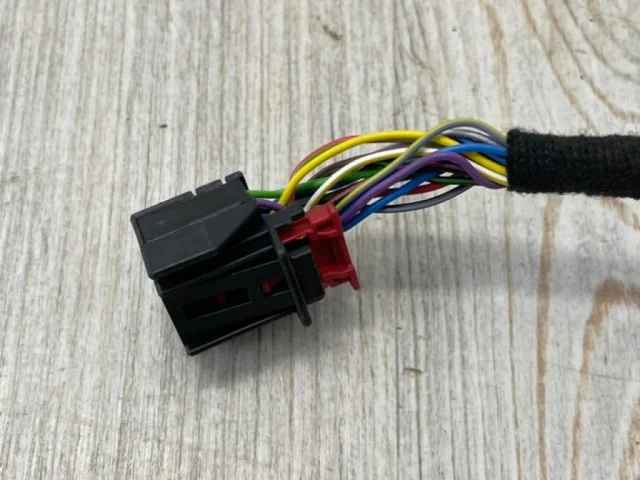 Зеркало боковое правое для Volkswagen Touareg III (CR) 2018+ на фотографиях