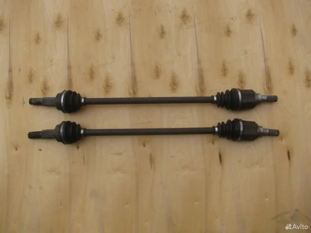 Привод передний правый для Nissan Teana J31 2003-2007 на фотографиях