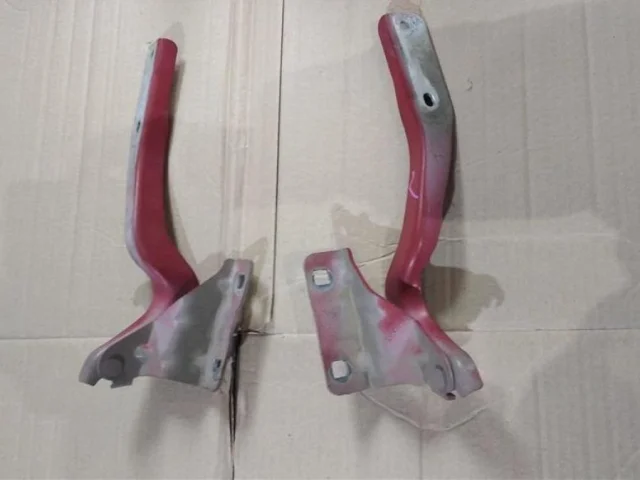 Петля капота левая для Nissan Qashqai J10 2006-2013 на фотографиях