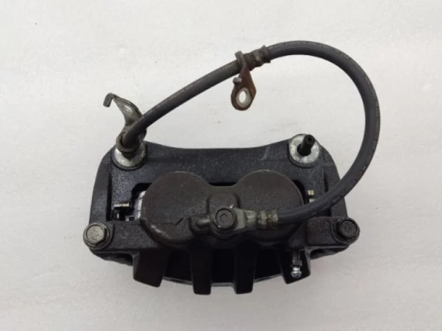 Суппорт передний левый для Lexus RX GGL10,15,16W, GYL10,15,16W (JDM) 2009-2014 на фотографиях