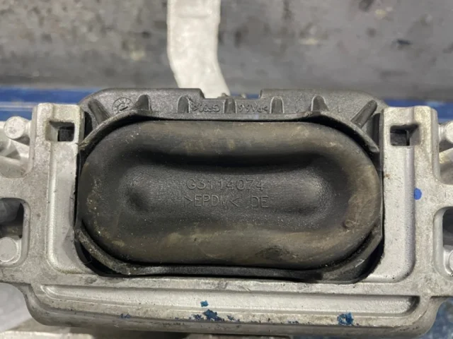 Подушка двигателя передняя правая верхняя для Skoda Octavia A7 rest на фотографиях