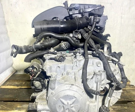 Двигатель для Volkswagen Polo IV (9N3) 2005-2009 на фотографиях